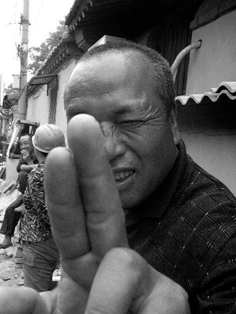 陈凡社会人文纪实摄影作品选展