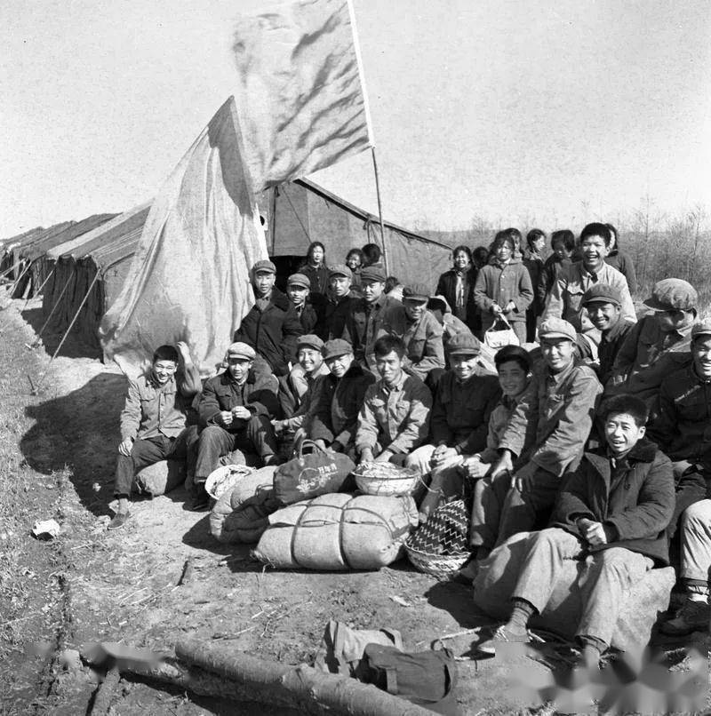 856关注一组来自856农场的老照片轰动国人