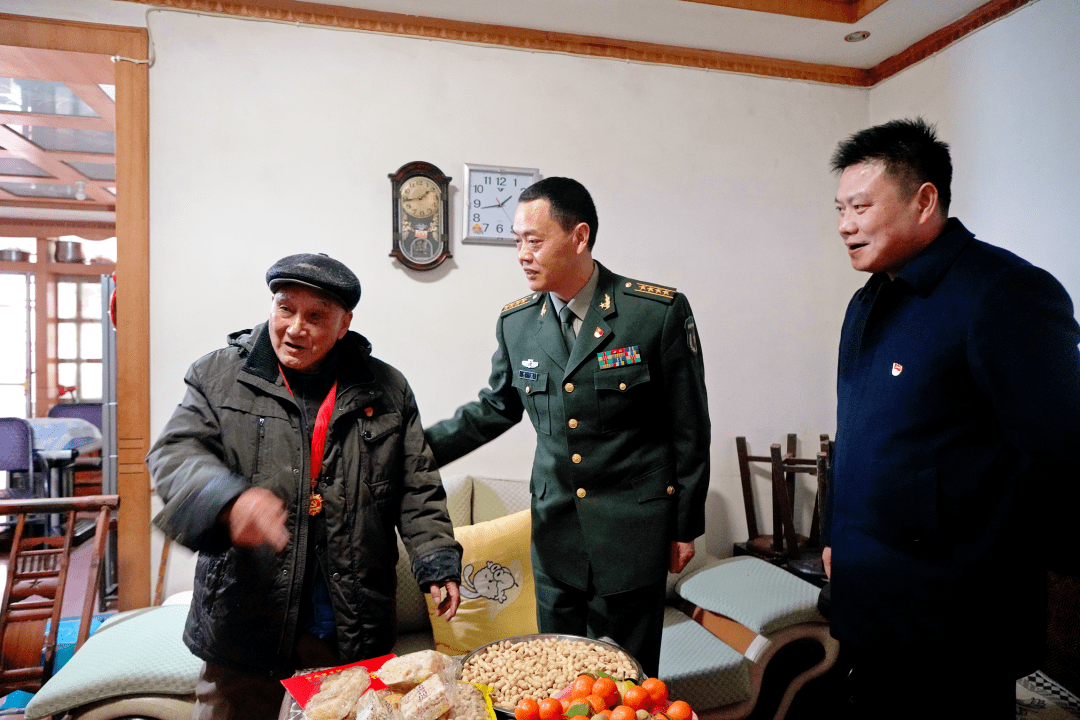 市委常委,宜宾军分区政委刘权率队到我县慰问老党员老干部_筠连县_老