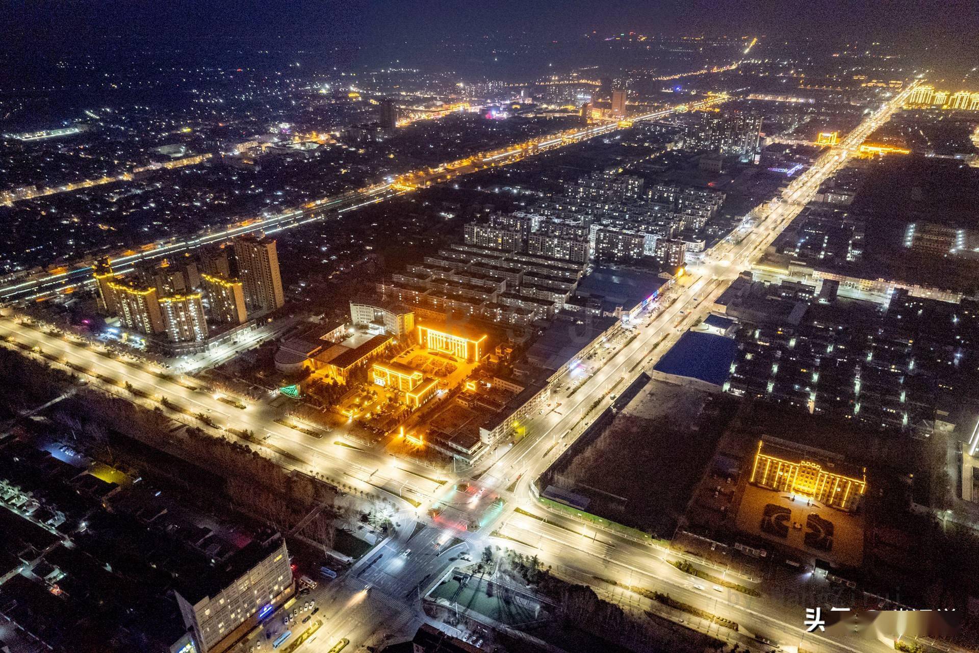 航拍空城夜景河南安阳滑县人足不出户车不上路