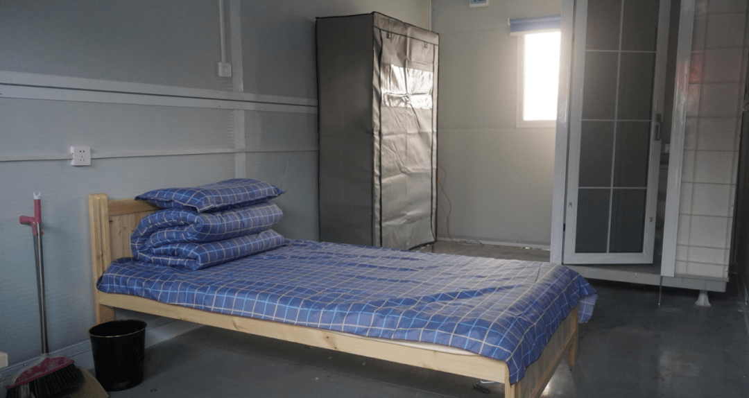 67首批600间新建隔离板房今日投用!_防控_病例_本土
