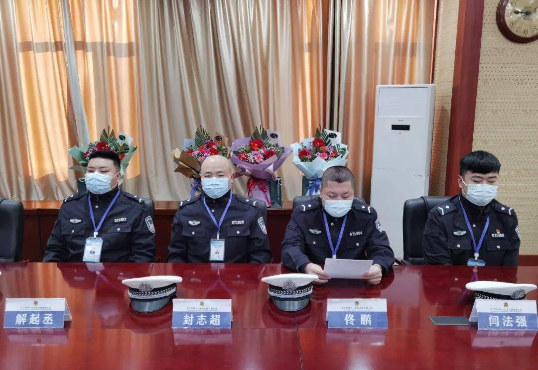 援满交警代表佟鹏介绍了在满洲里参加疫情防控的工作