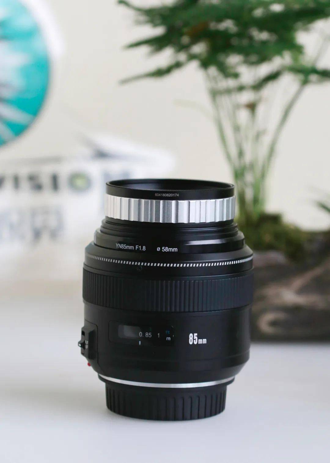 70-200mm和75-300mm的对比.从外观上的第一眼看还是很养眼的.