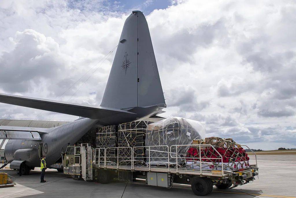 汤加机场今日重开接收援助 部分