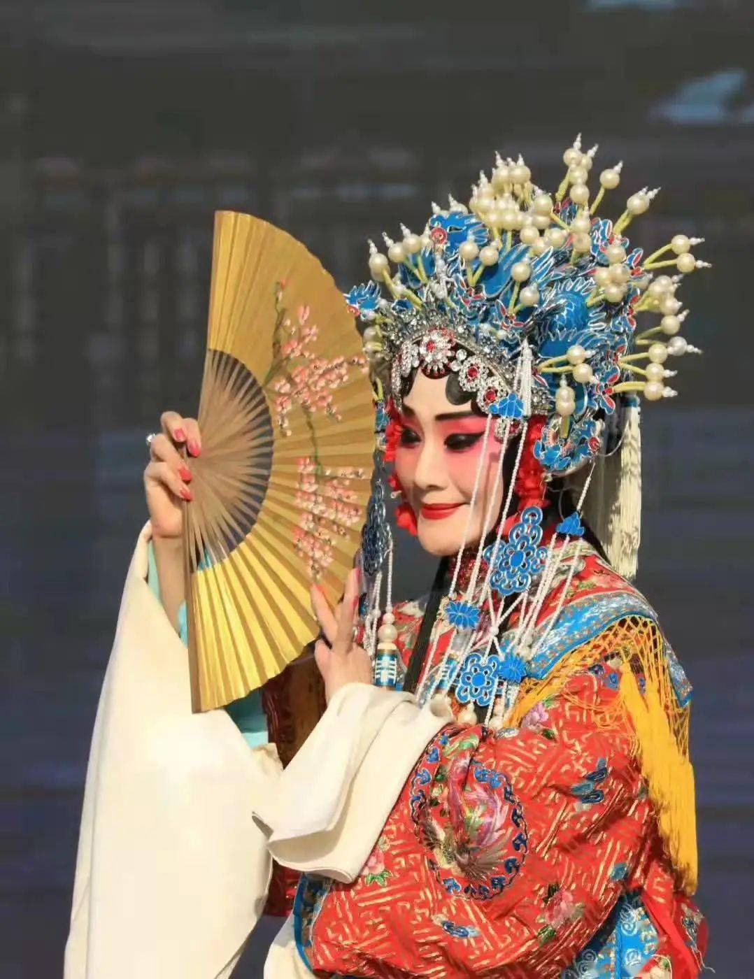 兼收并蓄博采众腔之长的徽剧_王丹红_安徽省_舞台