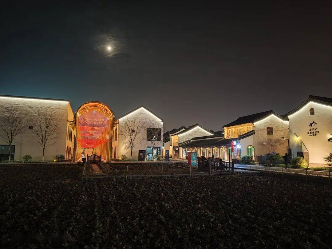 四款骁龙8系列手机拍照横评！各有各的离谱。。。