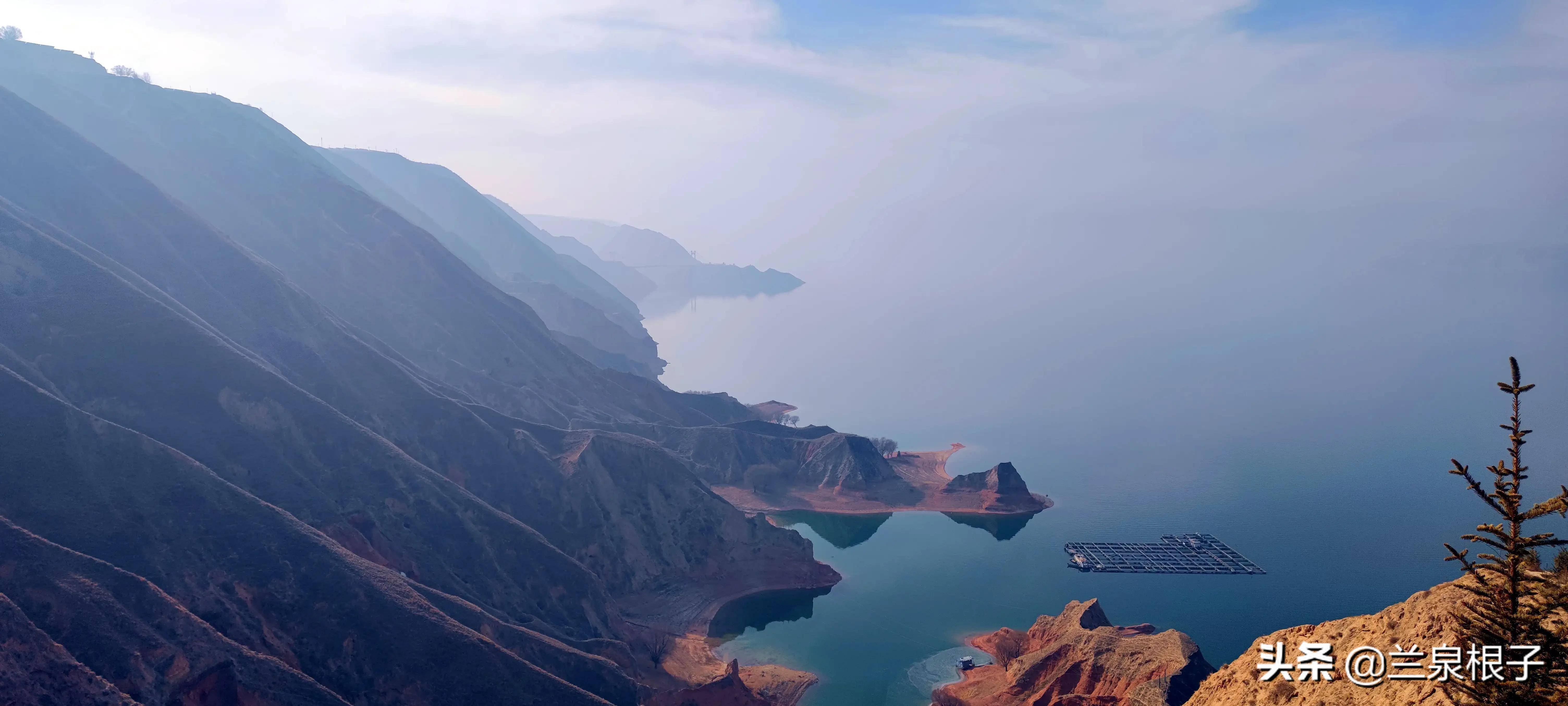 临夏神奇的石拉泉大峪谷