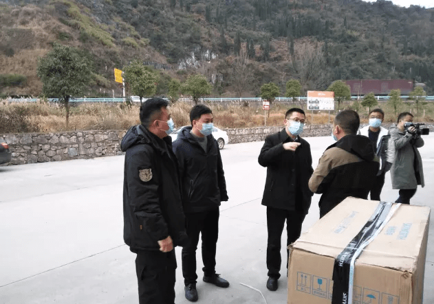 西秀区政法大走访拉开序幕区委政法委书记杨猛深入华西街道开展政法大