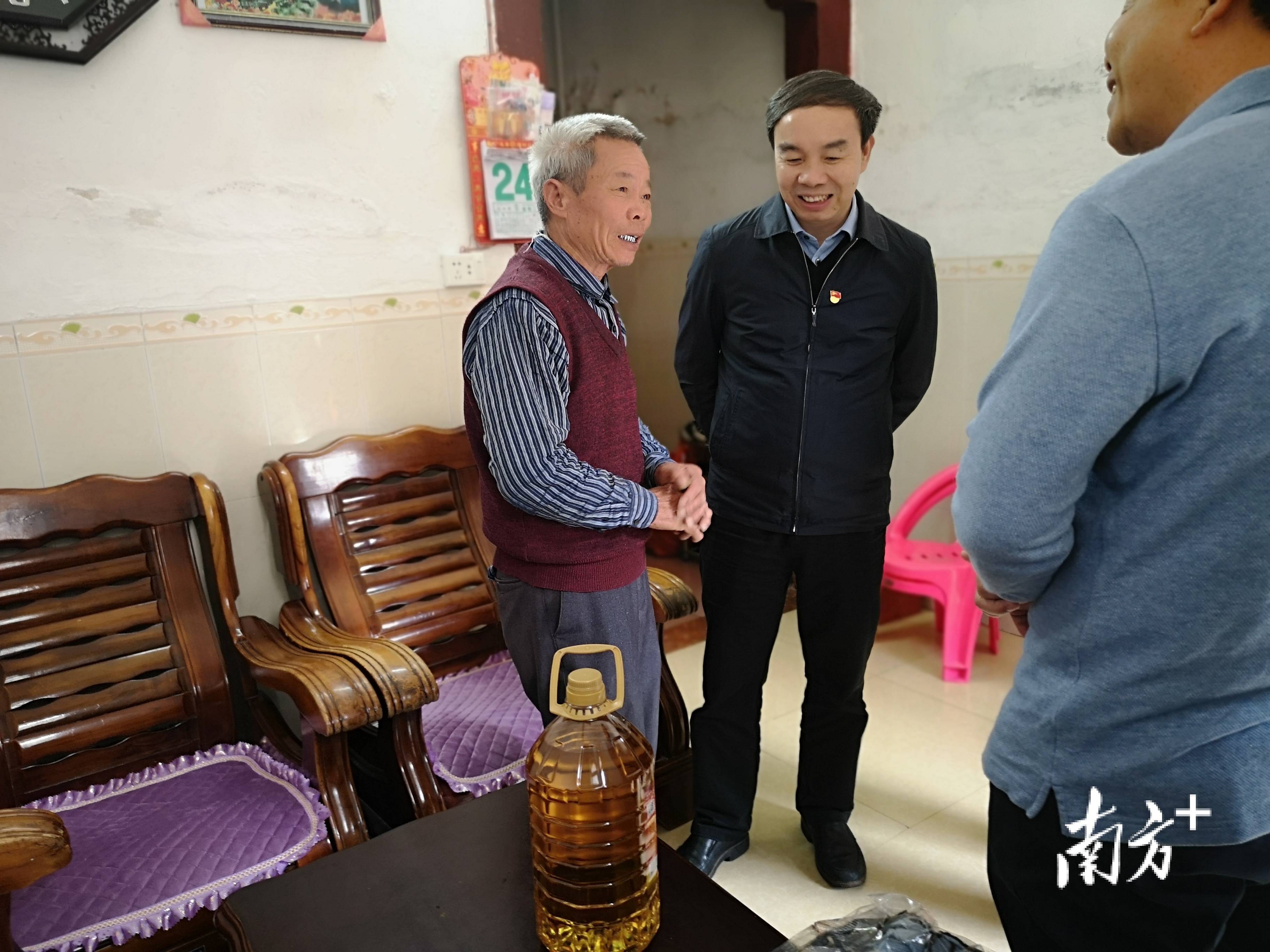 惠来隆江镇:春节心意送上门,走访慰问暖人心_帮扶_工作_活动