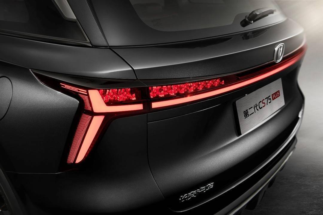 封面新车 2 6分钟卖一辆的suv爆款王 这次变脸再战 搜狐汽车 搜狐网