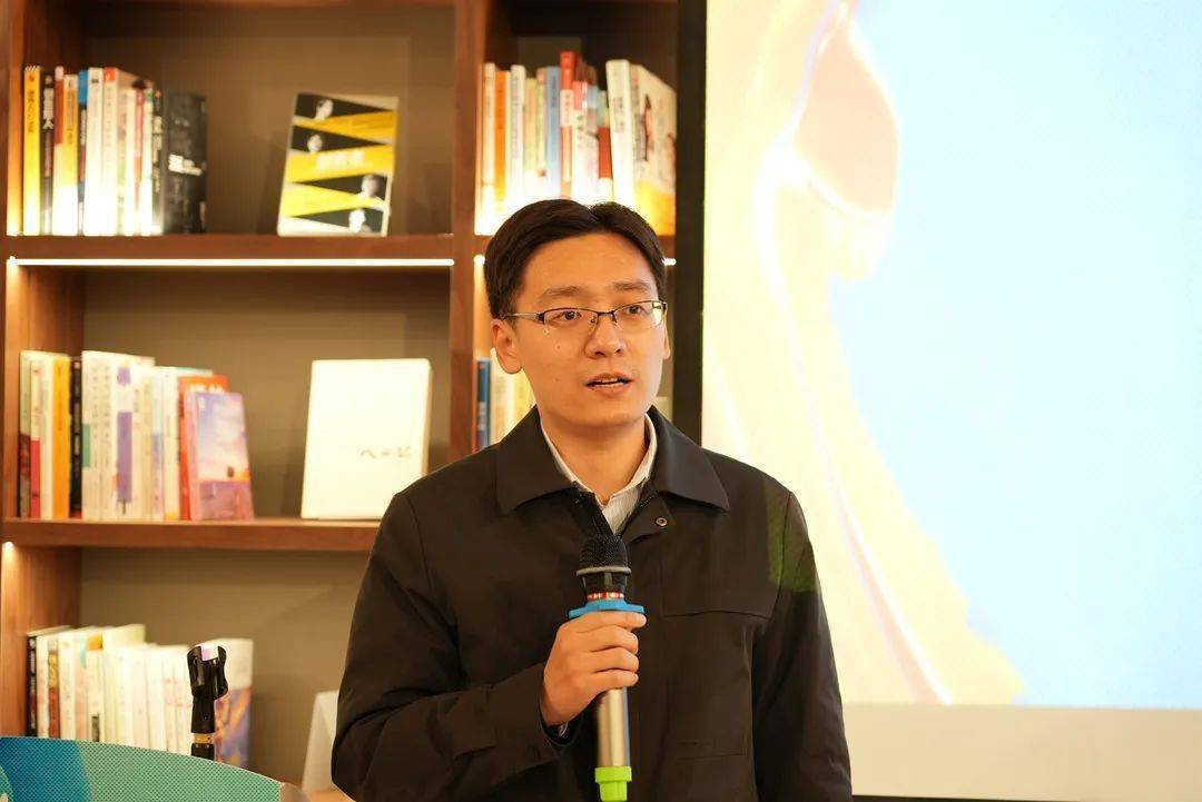 团市委荣飞书记充分肯定了各青工单位团组织服务青年行之有效的工作