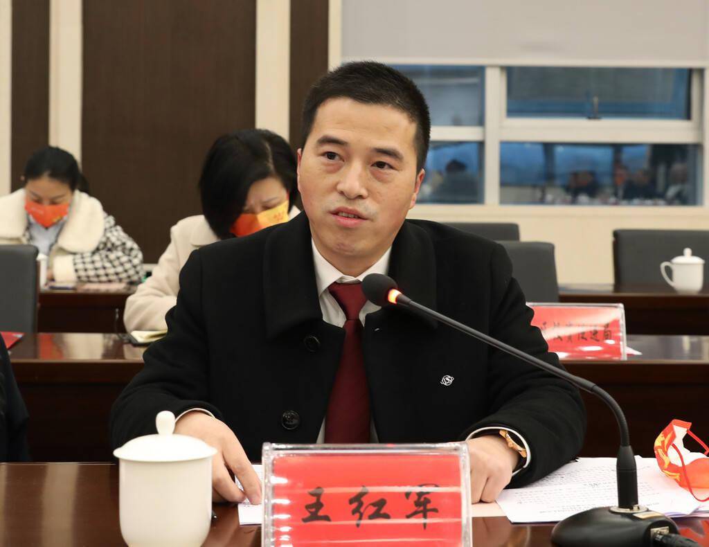 沿滩区举办"万企兴万村"行动启动仪式暨招商引资推介会