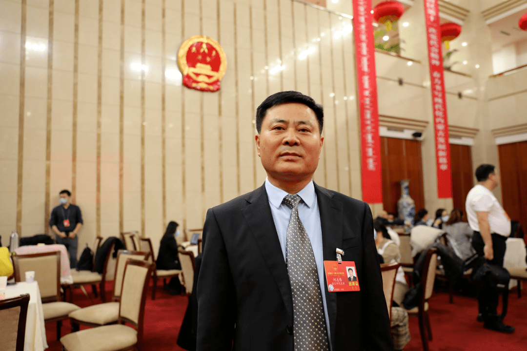 何志伟自治区人大代表通辽市林草局局长这次我带来的建议是关于生态