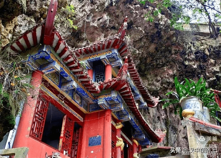 三泉龙门洞古代汉中的网红打卡地陆游都曾来游览作诗