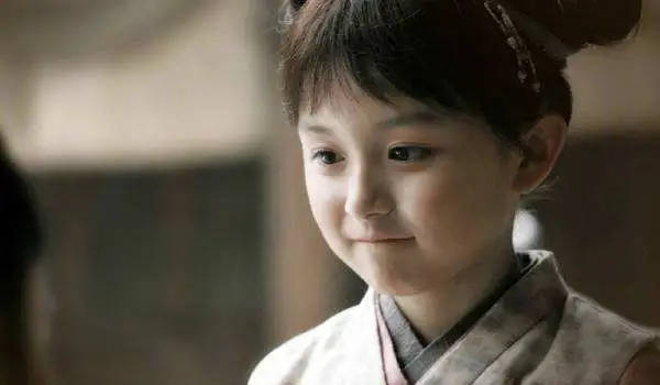 知否原著三房嫡女盛小五晚年海氏亲自教养的姑娘