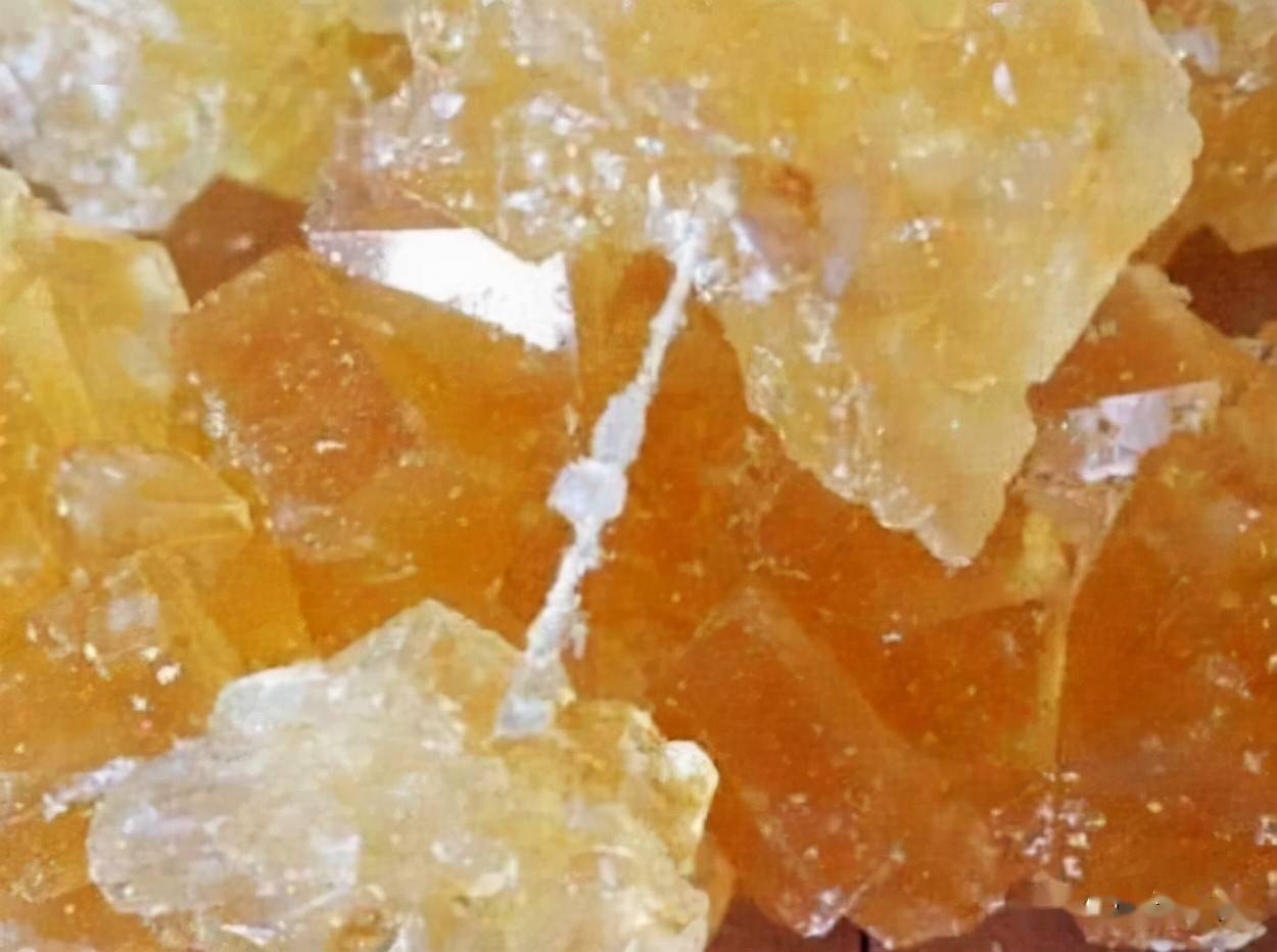 啥是黄色的糖 5c90401d9e71431dbdc3fa224179de16.jpeg