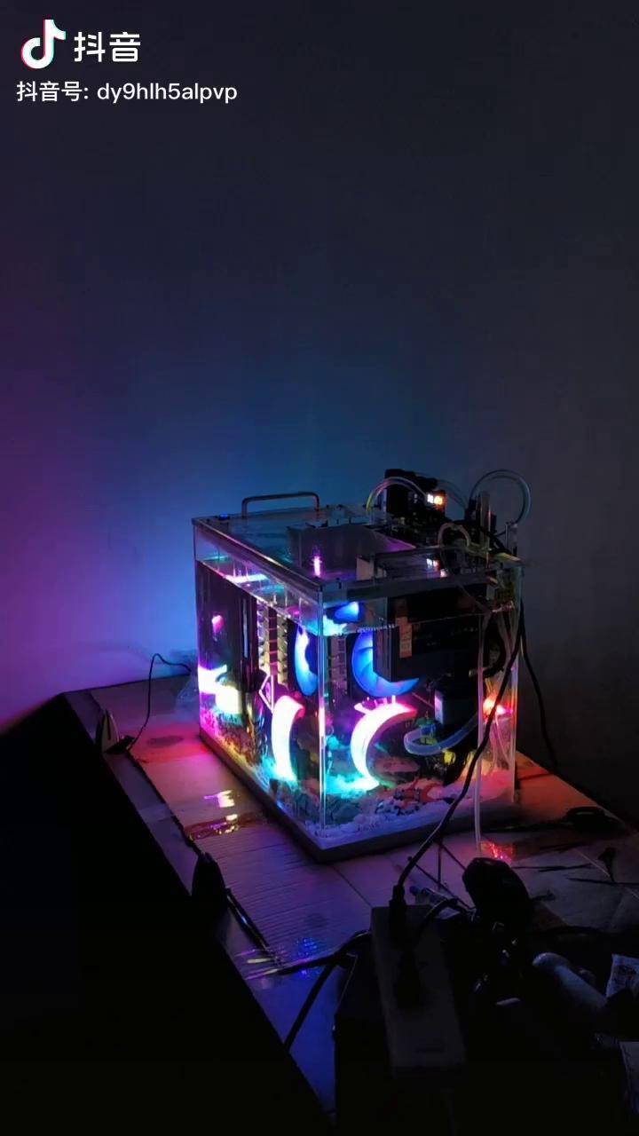 油炸电脑维护完成小小改进了一下油冷电脑diy电脑瑞达电脑diy