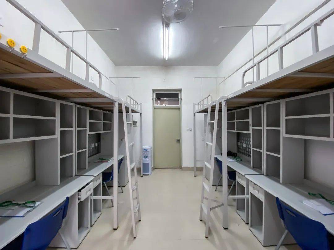 广州城市理工学院广州城市理工学院在广州的花都区学生宿舍有c1~c22