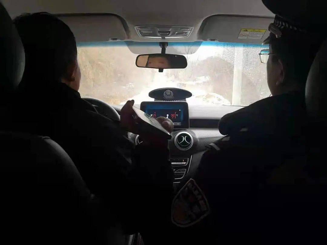 最美警察蓝守护不打烊