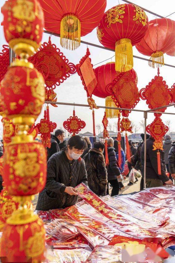 河北秦皇岛:迎小年 赶年集 办年货 寻年味