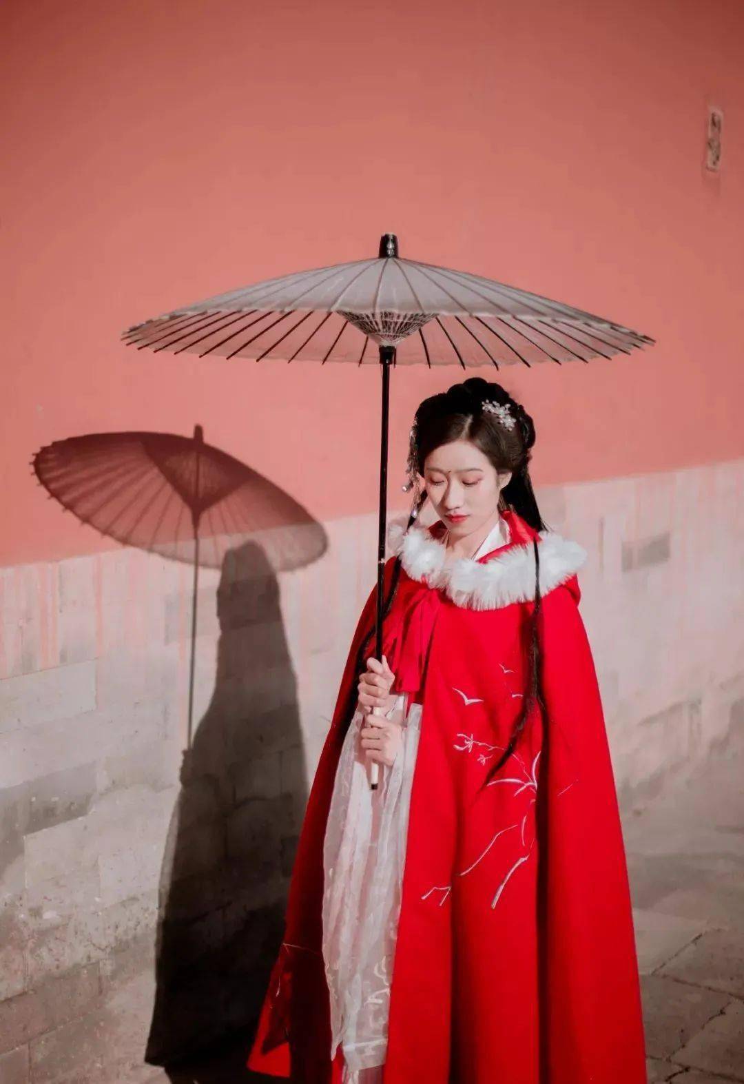 一把雨伞就能拍出20种不同风格的照片太赞了