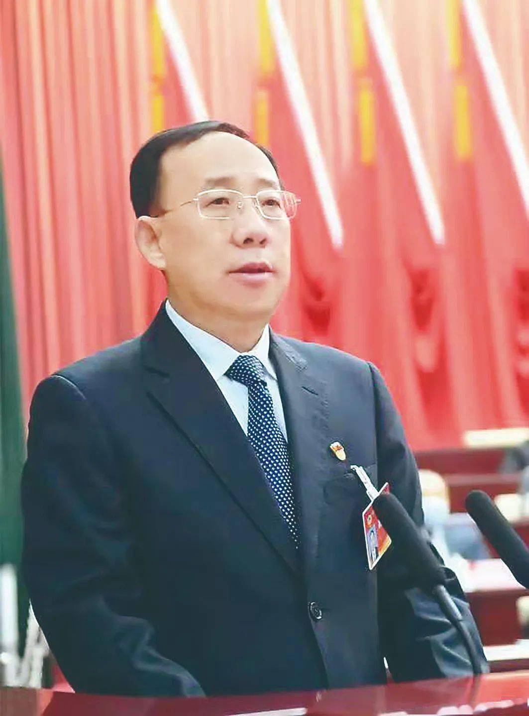 秦皇岛市政协十四届二次会议开幕