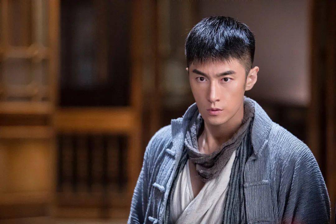 由西安电视剧版权交易中心联合出品的电影《中华英雄之