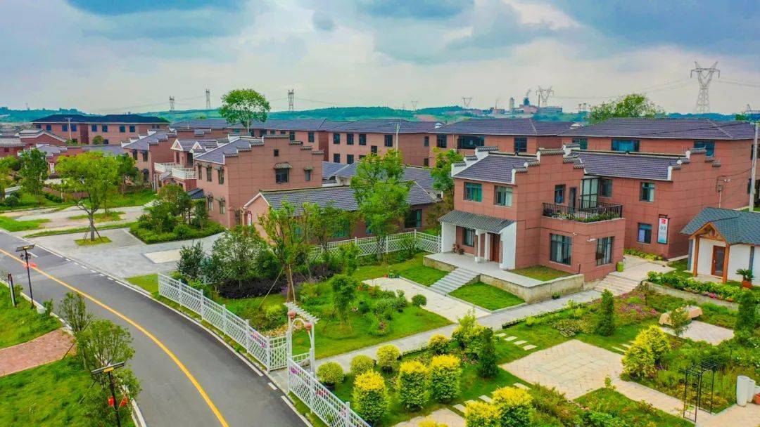 水之变,让村民家门口吃上"旅游饭""生态饭"在东宝区牌楼镇来龙村,农村