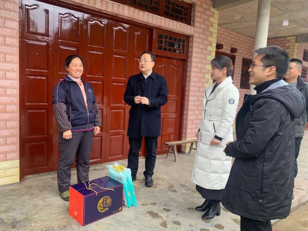 遵义市总工会到汇川区山盆镇太坪村调研乡村振兴