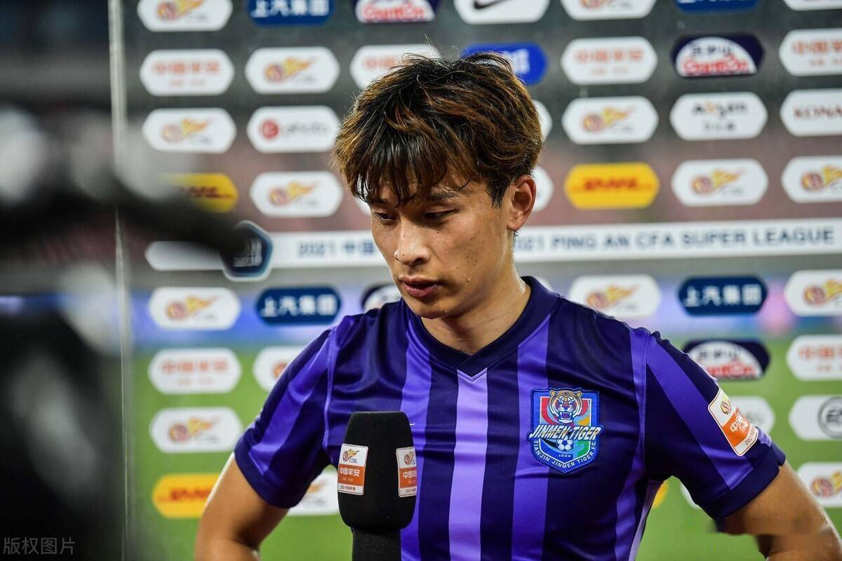 津门虎续约巴顿传递积极信号新赛季或还有强援