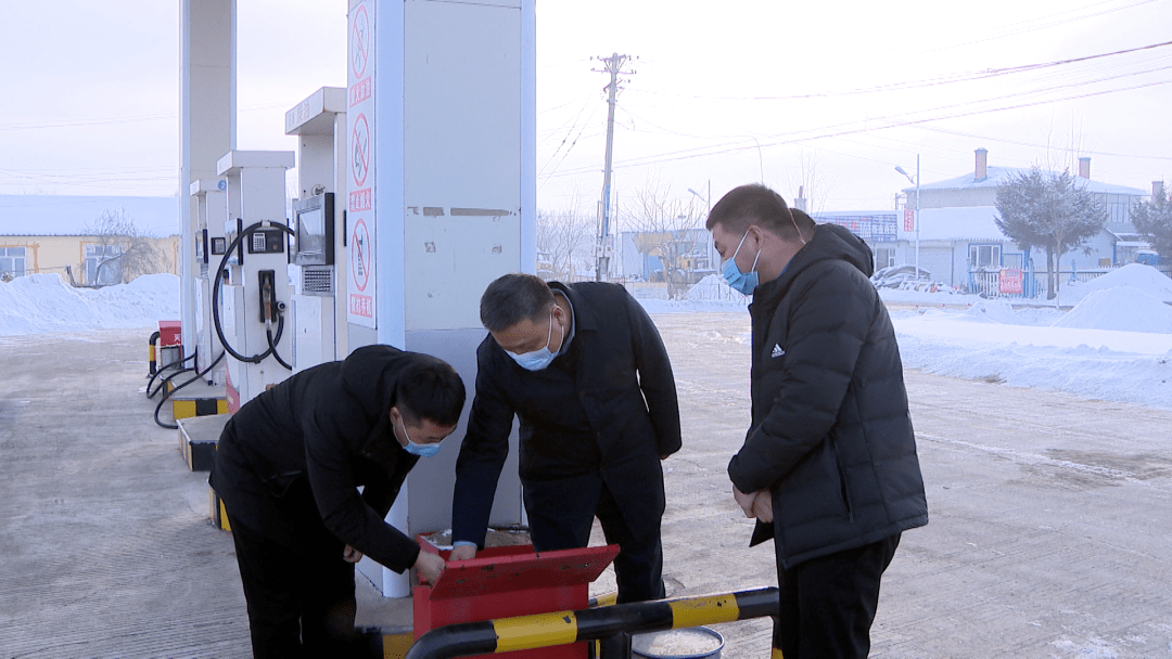 谷文波指出,当前返乡人员增多,疫情防控压力也随之增加