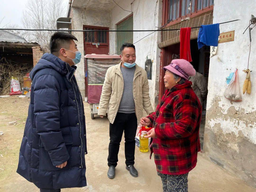 团市委开展春节慰问老党员活动_观堂镇_徐振_关爱