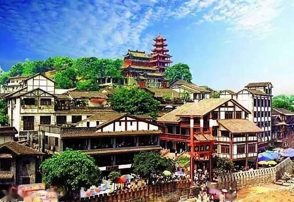 重庆打卡网红景点探索地道美食好巴适