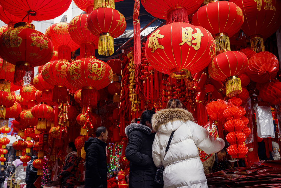 年味|记忆中的年味③ | 新年将至，都江堰人归家的日子也近了......