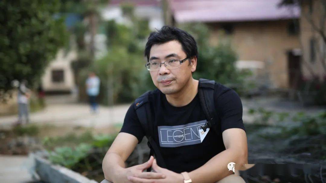 为何他们乐当班主任二十多年衢州二中表彰10名荣誉班主任