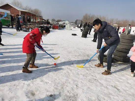 迎冬奥"主题冰雪联赛雪上项目(第一场)在竹海仙庄滑雪场拉开了赛幕