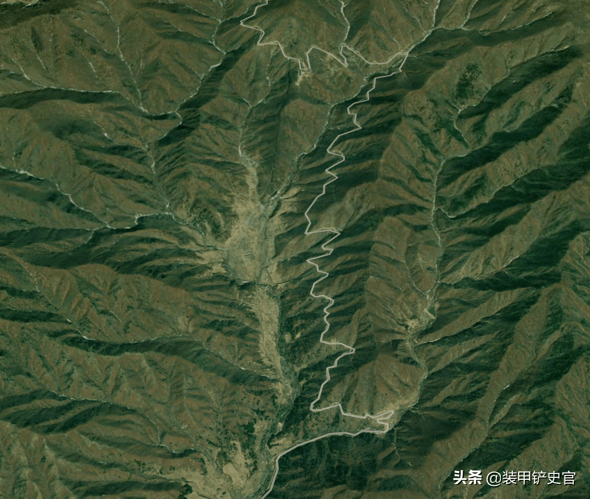 北斗卫星地图看山脉图片