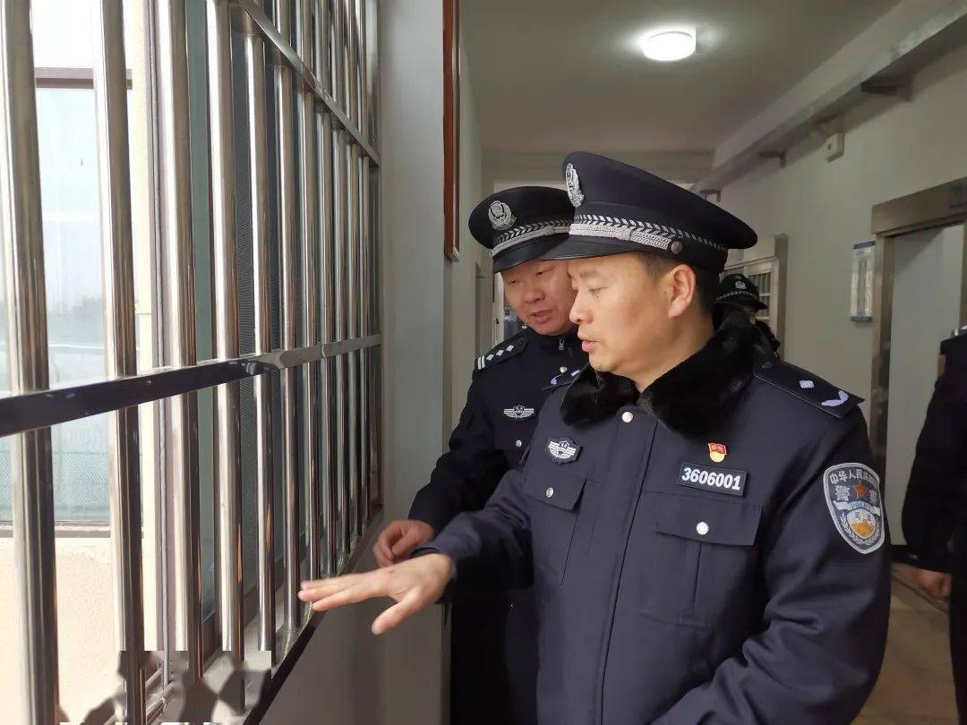 河南豫东监狱现监狱长图片