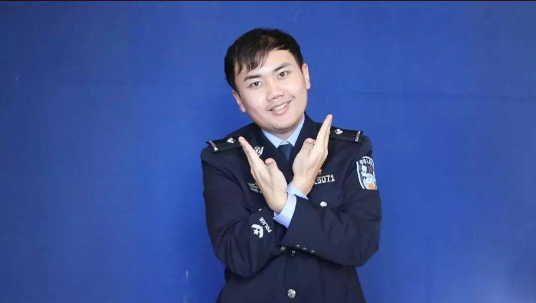 王力伟你妈喊你回家吃饭了