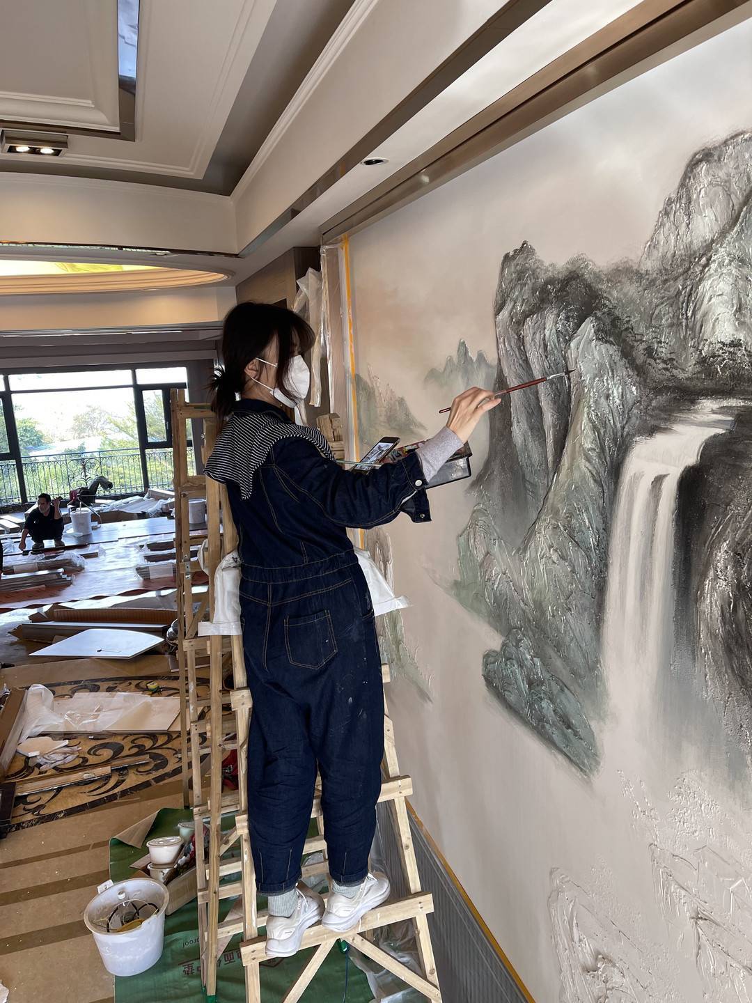 壁画师张丽佳图片