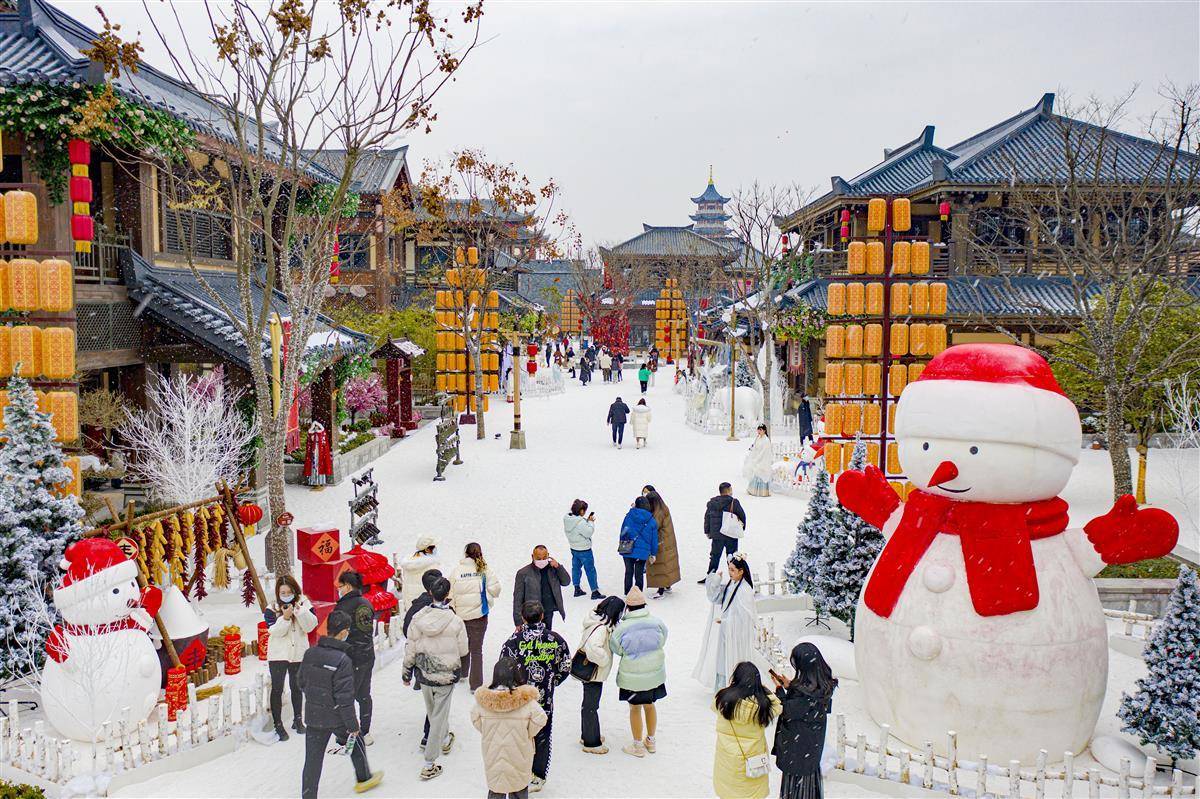 精彩的特色演艺,贴心周到的服务……这个春节,荆州方特让广大游客过了