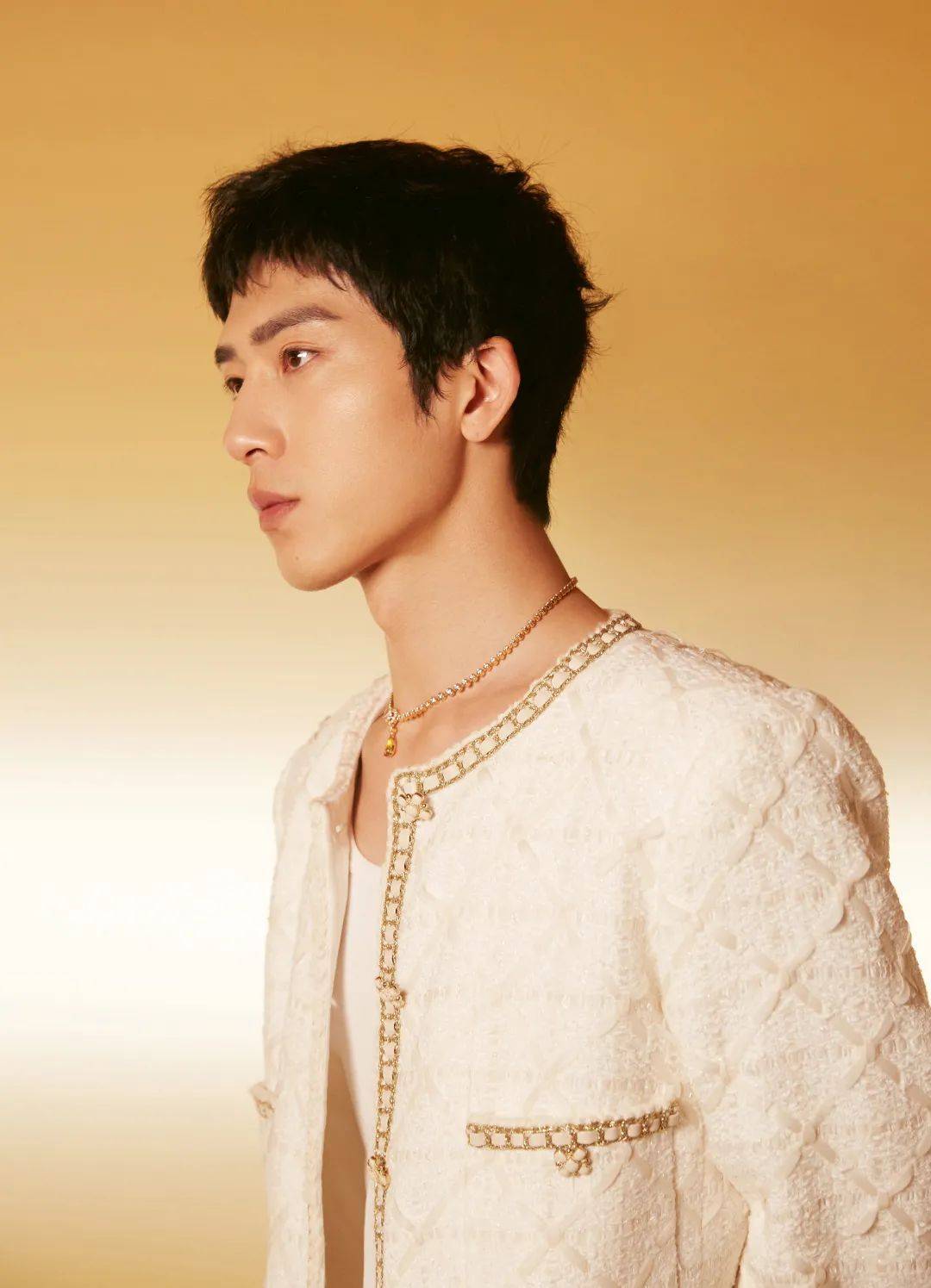 因为 男女适宜!永不过时!这件单品能穿一辈子