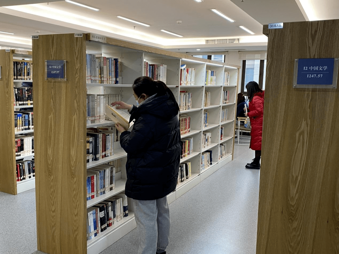 阅读迎新春书香过大年开封市图书馆圆满完成新春佳节读者接待任务