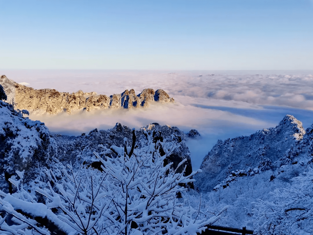 攒了一个春节的黄山冬日美景,给您一次看个够哦:)_雪人_冰雪_云海