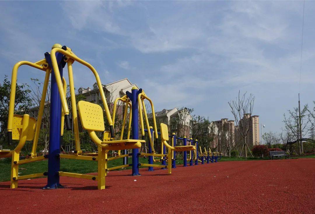 上海首个建在体育公园中的沙排场就在嘉定正式对外开放啦