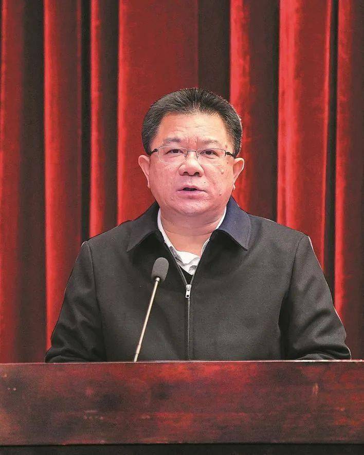 ▌市委常委,秘书长,市重点改革攻坚战役指挥部指挥长 杨兴忠全力推进