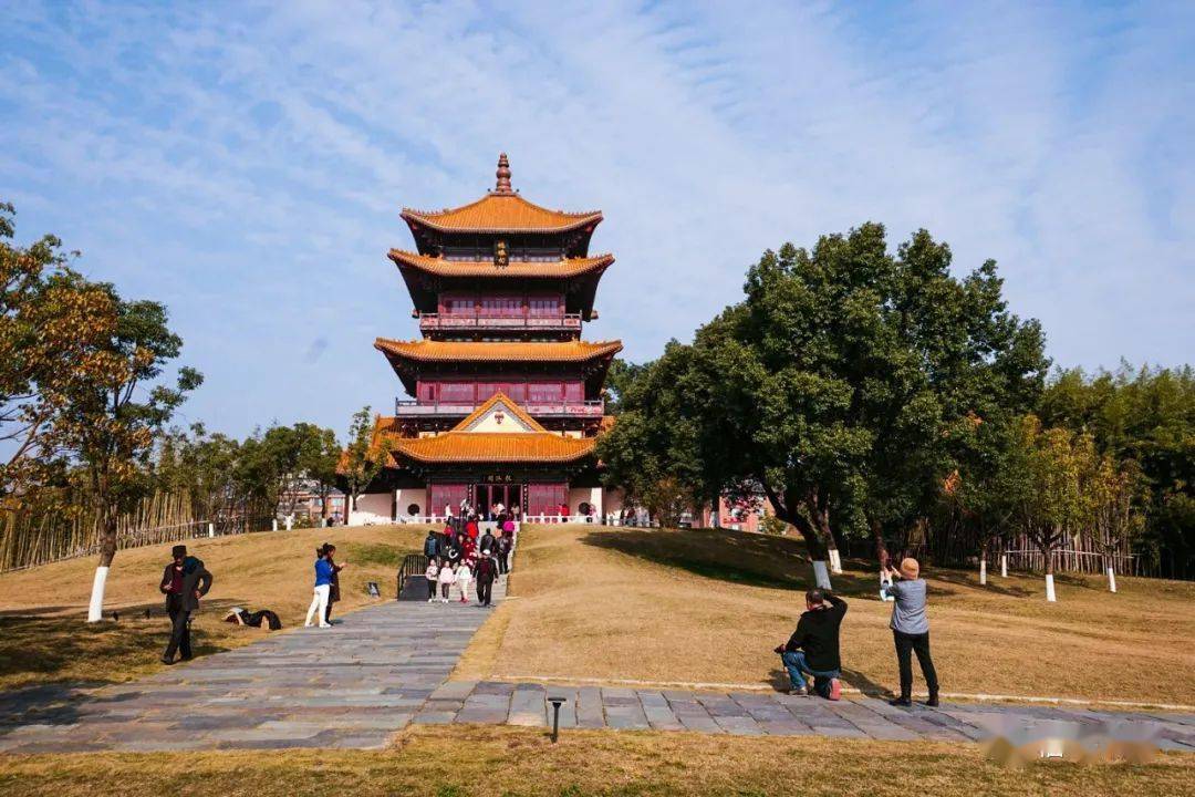 瓷都景德镇龙珠阁佑陶灵祠