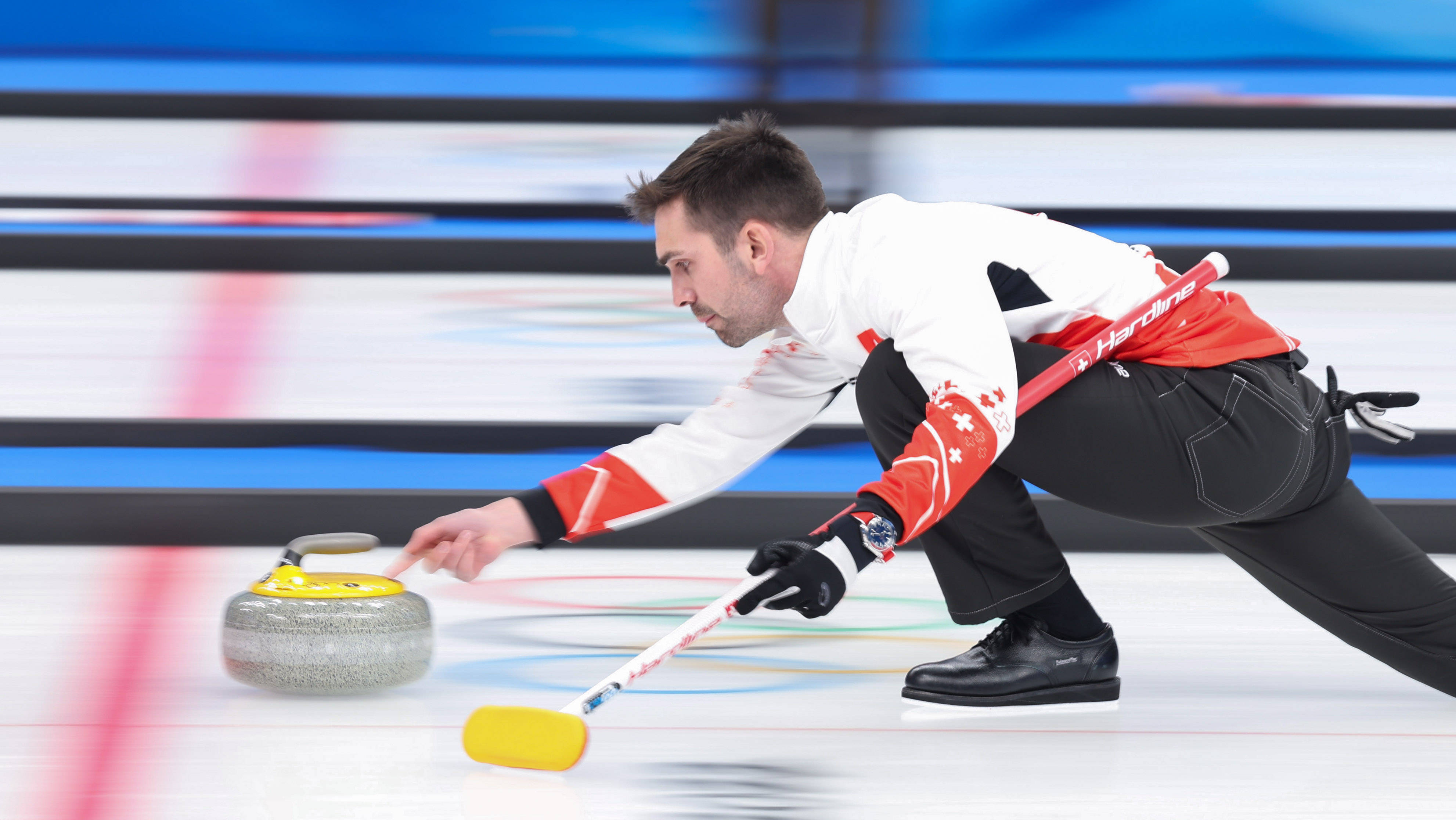 冰壶男子循环赛挪威队胜瑞士队