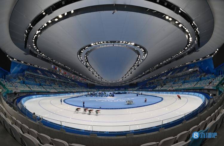 纪录|各国选手屡破奥运纪录背后的功臣！“冰丝带”中国制冰师展风采