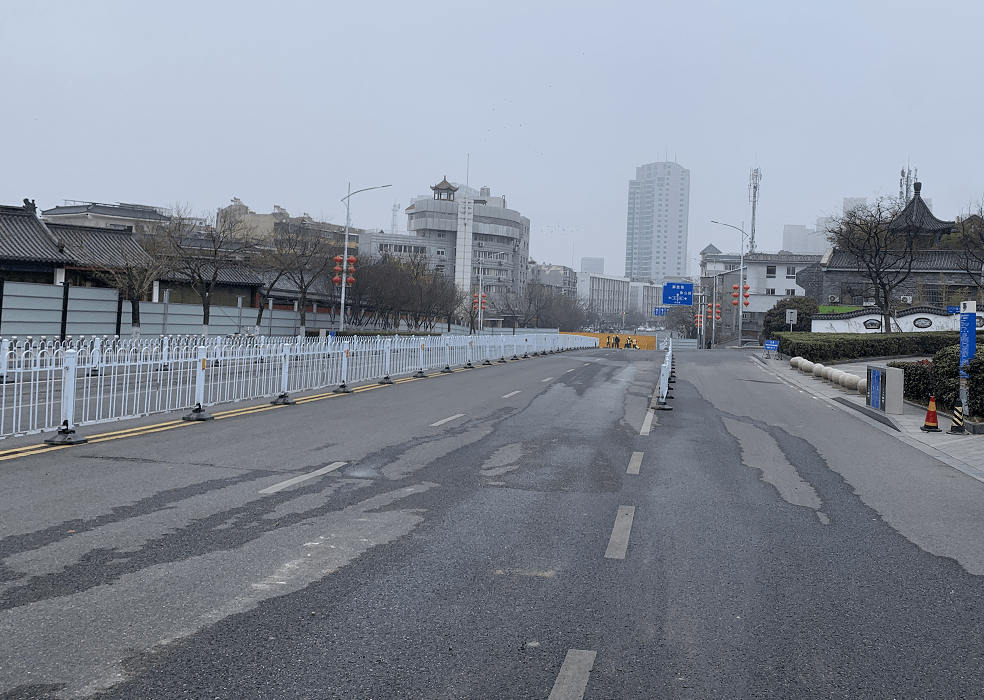 和平路隧道图片